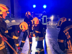 Verkehrsunfälle auf B13 und B44 fordern Einsatz der FF Purkersdorf