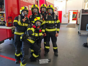 Sonntagsübung der Gruppe 3 – Atemschutz Stufe 1, Strahlrohrtraining