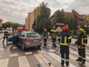 Feuerwehr Purkersdorf im Einsatz: Fahrzeugbergung nach Verkehrsunfall